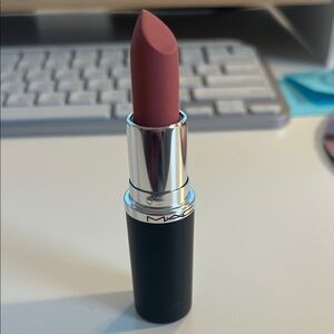 MAC Mehr Lipstick